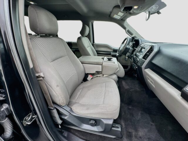 2016 Ford F-150 XLT SuperCrew Image 26