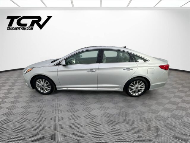 2015 Hyundai SONATA Limited Lower Image 2