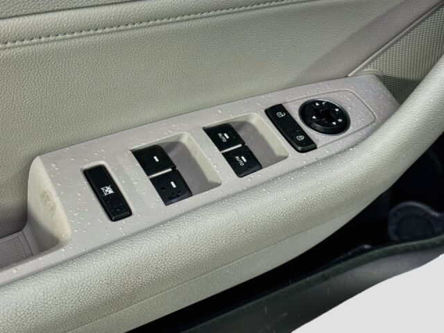 2015 Hyundai SONATA Limited Image 20