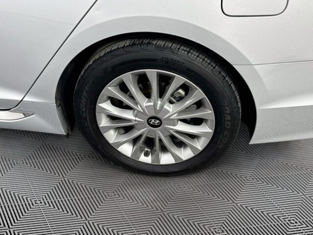 2015 Hyundai SONATA Limited Image 33
