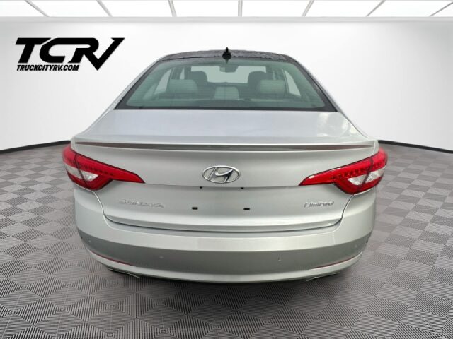 2015 Hyundai SONATA Limited Image 6