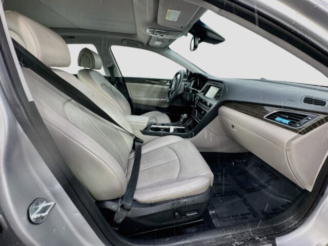 2015 Hyundai SONATA Limited Image 30