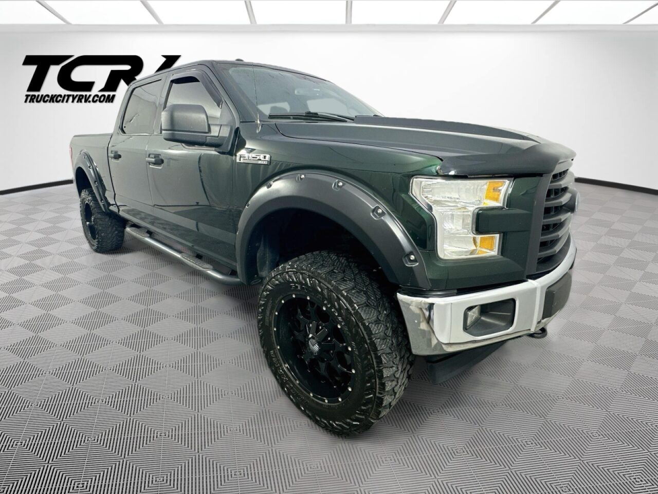 2015 Ford F-150 XLT SuperCrew V8 5.0 lifted Image 1