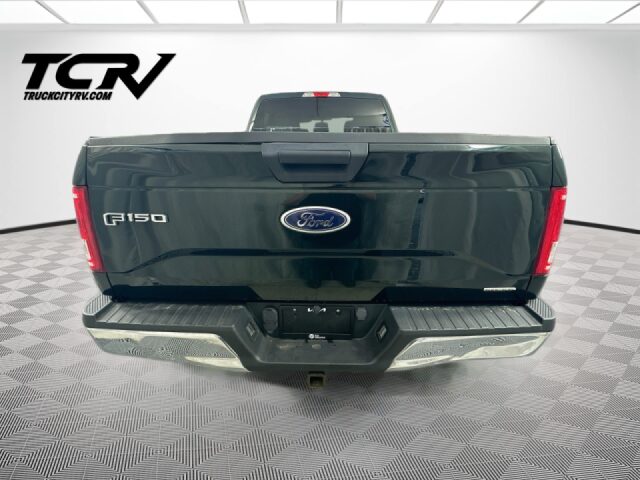 2015 Ford F-150 XLT SuperCrew V8 5.0 lifted Image 6